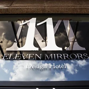 11 Mirrors Design מלון