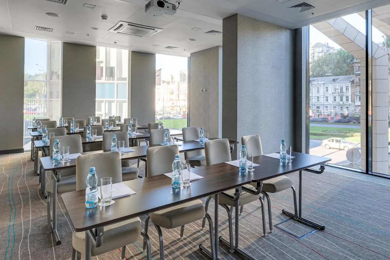 Sky Loft Hotel Kyiv By Rixwell International 4*,